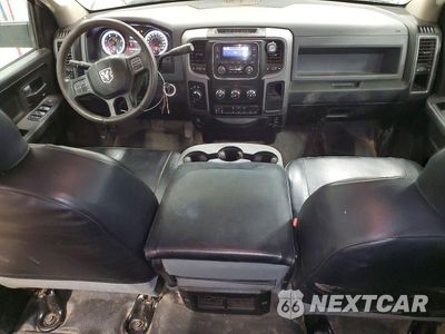 Zdjęcie 8 z 13 samochodu: 2018 RAM 2500 ST VIN:3C6UR5HL1JG295746 - miniatura