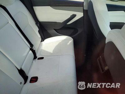 Zdjęcie 10 z 12 samochodu: 2026 TESLA MODEL Y VIN:7SAYGDED8TF404996 - miniatura