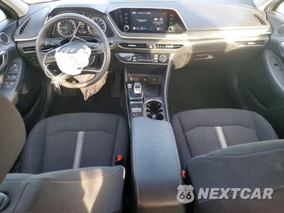 Zdjęcie 8 z 12 samochodu: 2021 HYUNDAI SONATA SEL VIN:KMHL64JA0MA143973 - miniatura
