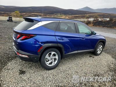Trzecie zdjęcie samochodu z tyłu: 2024 HYUNDAI TUCSON SEL VIN:5NMJBCDE9RH318038 - miniatura