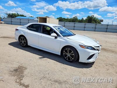 Czwarte zdjęcie samochodu z boku: 2018 TOYOTA CAMRY VIN:JTNB11HK3J3009322 - miniatura