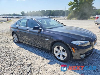 Czwarte zdjęcie samochodu z boku: 2013 BMW 528 I VIN:WBAXG5C54DD234300 - miniatura