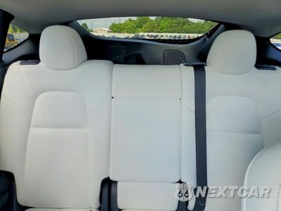 Zdjęcie 10 z 13 samochodu: 2022 TESLA MODEL Y VIN:7SAYGDEE3NF392395 - miniatura