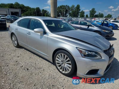 Czwarte zdjęcie samochodu z boku: 2014 LEXUS LS 460 VIN:JTHCL5EF9E5021677 - miniatura