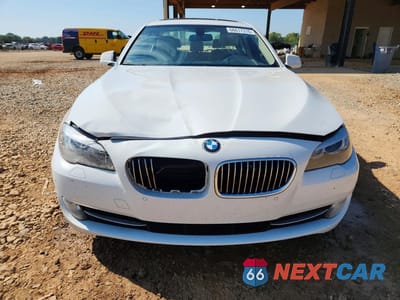 Piąte zdjęcie samochodu w środku: 2013 BMW 5ER 528 I VIN:WBAXG5C51DD229300 - miniatura