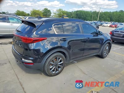 Trzecie zdjęcie samochodu z tyłu: 2021 KIA SPORTAGE S VIN:KNDP63AC3M7873925 - miniatura
