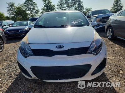 Piąte zdjęcie samochodu w środku: 2014 KIA RIO LX VIN:KNADM5A35E6420043 - miniatura