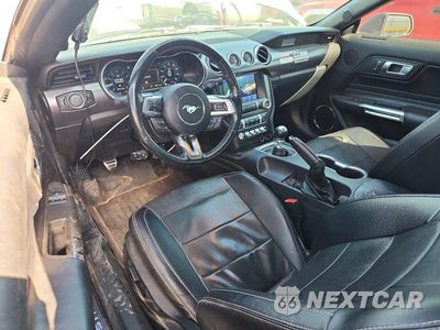 Zdjęcie 8 z 12 samochodu: 2020 FORD MUSTANG VIN:1FA6P8TD3L5175696 - miniatura