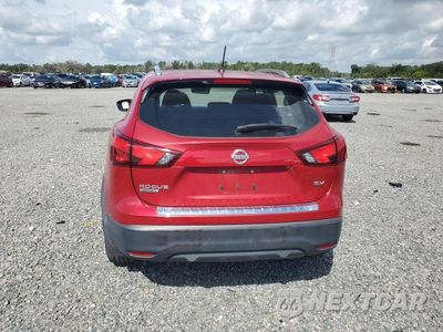 Zdjęcie 6 z 12 samochodu: 2017 NISSAN ROGUE SPORT SV VIN:JN1BJ1CP7HW020469 - miniatura
