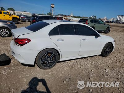 Trzecie zdjęcie samochodu z tyłu: 2020 MERCEDES-BENZ A 220 4MATIC VIN:W1K3G4FB1LW044461 - miniatura