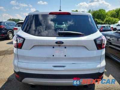 Zdjęcie 6 z 13 samochodu: 2018 FORD ESCAPE SE VIN:1FMCU9GD7JUD06312 - miniatura