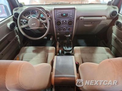 Zdjęcie 8 z 13 samochodu: 2007 JEEP WRANGLER SAHARA VIN:1J4GA59167L175067 - miniatura