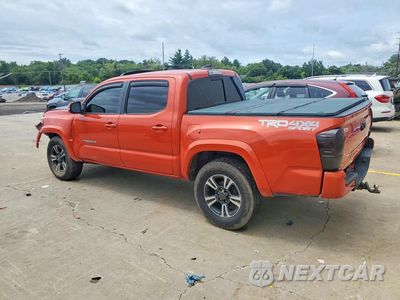 Drugie zdjęcie samochodu z przodu: 2017 TOYOTA TACOMA TRD SPORT VIN:5TFCZ5AN2HX088305 - miniatura