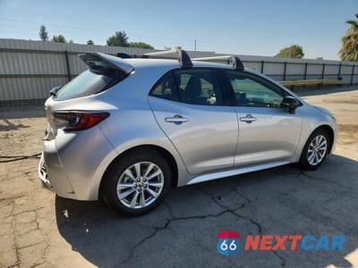 Trzecie zdjęcie samochodu z tyłu: 2026 TOYOTA COROLLA HATCHBACK SE VIN:JTND4MBE4T3263161 - miniatura