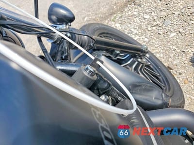 Zdjęcie 8 z 9 samochodu: 2010 HARLEY-DAVIDSON XL883 N VIN:1HD4LE214AC436201 - miniatura