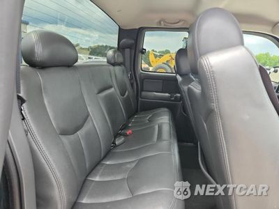 Zdjęcie 10 z 12 samochodu: 2004 GMC NEW SIERRA C1500 VIN:2GTEC19T941259936 - miniatura