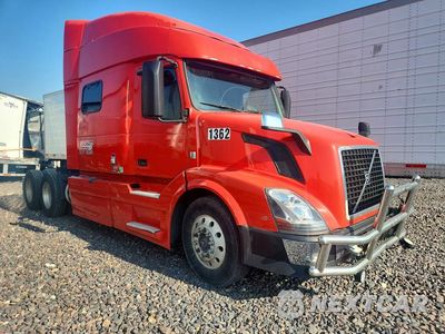 Czwarte zdjęcie samochodu z boku: 2015 VOLVO VN VNL VIN:4V4NC9EH8FN185401 - miniatura