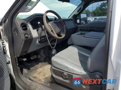 Zdjęcie 8 z 12 samochodu: 2016 FORD F250 SUPER DUTY VIN:1FTBF2B61GEB25736 - miniatura