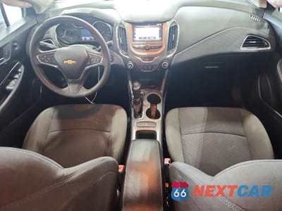Zdjęcie 8 z 12 samochodu: 2018 CHEVROLET CRUZE LT VIN:1G1BE5SM6J7134987 - miniatura
