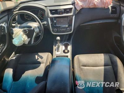 Zdjęcie 8 z 12 samochodu: 2017 NISSAN ALTIMA 2.5 SR VIN:1N4AL3AP9HC495078 - miniatura