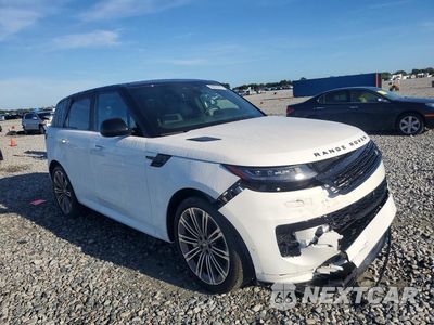Czwarte zdjęcie samochodu z boku: 2025 LAND ROVER RANGE ROVER SPORT DYNAMIC SE VIN:SAL1L9E99SA428940 - miniatura