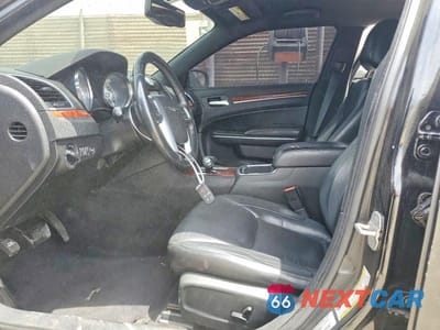 Zdjęcie 7 z 12 samochodu: 2013 CHRYSLER 300 VIN:2C3CCAAG2DH613295 - miniatura