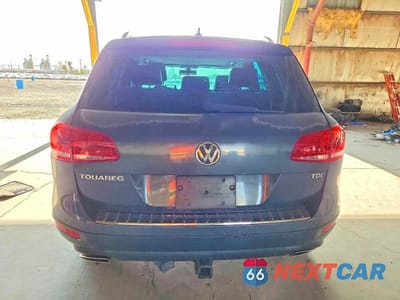 Zdjęcie 6 z 13 samochodu: 2012 VOLKSWAGEN TOUAREG V6 TDI VIN:WVGFK9BP8CD000100 - miniatura