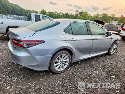 Trzecie zdjęcie samochodu z tyłu: 2023 TOYOTA CAMRY LE VIN:4T1C11AK5PU788112 - miniatura