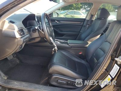 Zdjęcie 7 z 12 samochodu: 2018 HONDA ACCORD TOURING VIN:1HGCV2F94JA024590 - miniatura
