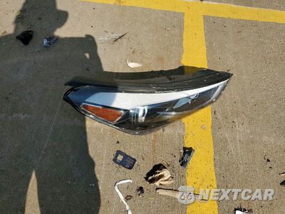 Zdjęcie 13 z 14 samochodu: 2018 HYUNDAI TUCSON VALUE VIN:KM8J33A2XJU808617 - miniatura