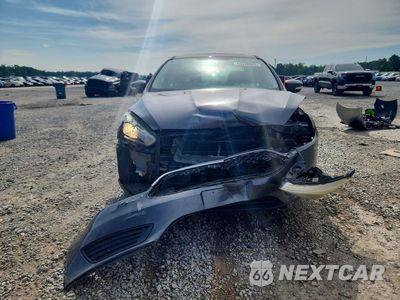 Piąte zdjęcie samochodu w środku: 2015 FORD FOCUS SE VIN:1FADP3F25FL311136 - miniatura