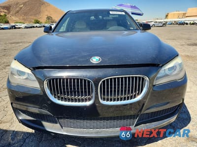 Piąte zdjęcie samochodu w środku: 2012 BMW 740 LI VIN:WBAKB4C58CC575688 - miniatura