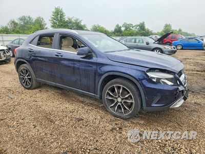 Czwarte zdjęcie samochodu z boku: 2017 MERCEDES-BENZ GLA 250 4MATIC VIN:WDCTG4GB9HJ281805 - miniatura