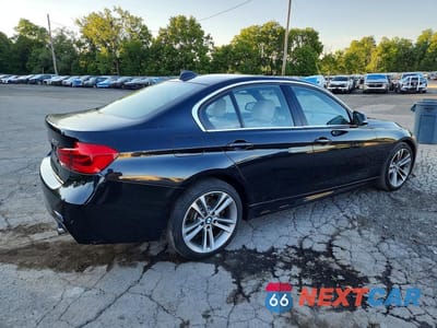 Trzecie zdjęcie samochodu z tyłu: 2016 BMW 340 XI VIN:WBA8B7C56GK368577 - miniatura