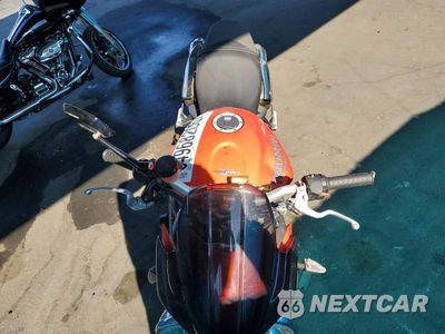 Piąte zdjęcie samochodu w środku: 2010 TRIUMPH MOTORCYCLE STREET TRIPLE R VIN:SMTD02NEXAJ439558 - miniatura