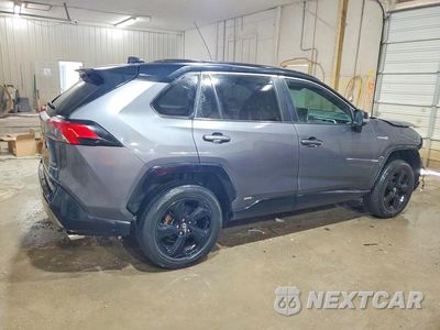 Trzecie zdjęcie samochodu z tyłu: 2020 TOYOTA RAV4 XSE VIN:2T3EWRFV5LW059086 - miniatura