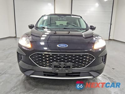 Piąte zdjęcie samochodu w środku: 2021 FORD ESCAPE SE VIN:1FMCU9G68MUA73479 - miniatura