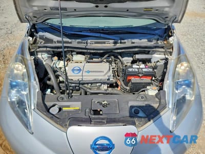 Zdjęcie 11 z 12 samochodu: 2012 NISSAN LEAF VIN:JN1AZ0CP5CT019121 - miniatura