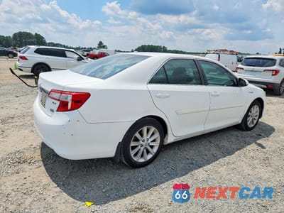 Trzecie zdjęcie samochodu z tyłu: 2013 TOYOTA CAMRY HYBRID XLE VIN:4T1BD1FK2DU087471 - miniatura