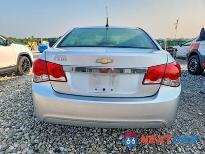 Zdjęcie 6 z 12 samochodu: 2013 CHEVROLET CRUZE LS VIN:1G1PA5SH7D7256217 - miniatura