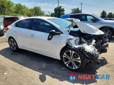 Czwarte zdjęcie samochodu z boku: 2016 KIA FORTE EX VIN:KNAFX4A87G5480002 - miniatura