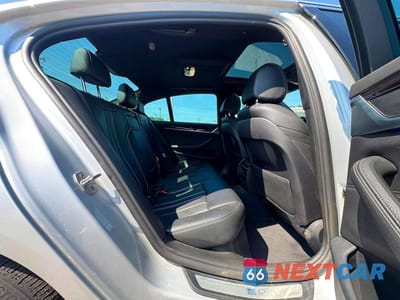 Zdjęcie 6 z 10 samochodu: 2018 BMW 530XE VIN:WBAJB1C56JB084145 - miniatura