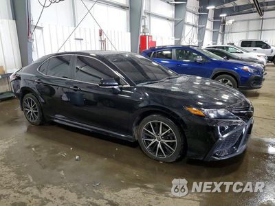 Czwarte zdjęcie samochodu z boku: 2023 TOYOTA CAMRY SE VIN:4T1G11AK1PU811757 - miniatura
