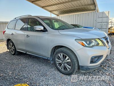 Czwarte zdjęcie samochodu z boku: 2017 NISSAN PATHFINDER S VIN:5N1DR2MN9HC672881 - miniatura