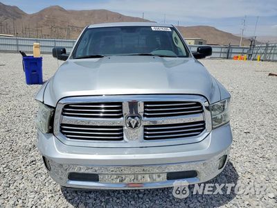 Piąte zdjęcie samochodu w środku: 2019 RAM 1500 CLASSIC SLT VIN:1C6RR7TT3KS530845 - miniatura