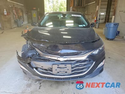 Piąte zdjęcie samochodu w środku: 2019 CHEVROLET MALIBU LT VIN:1G1ZD5ST3KF198176 - miniatura