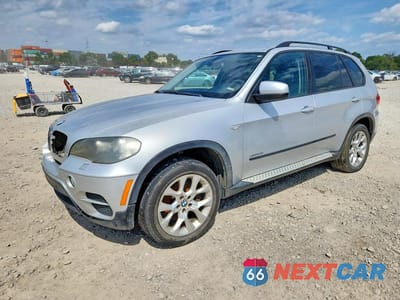 2011 BMW X5 XDRIVE35I 5UXZV4C51BL409311 - główne zdjęcie licytacji z USA - miniatura