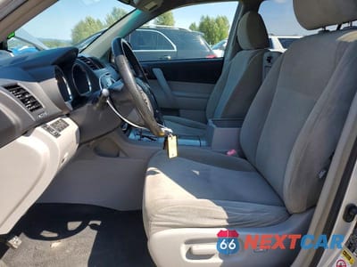 Zdjęcie 7 z 13 samochodu: 2011 TOYOTA HIGHLANDER HYBRID VIN:JTEBC3EH6B2001981 - miniatura