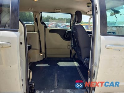 Zdjęcie 11 z 14 samochodu: 2018 DODGE GRAND CARAVAN SE VIN:2C7WDGBG0JR303713 - miniatura