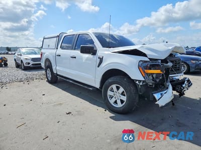 Czwarte zdjęcie samochodu z boku: 2025 FORD F150 XL 4WD 2.7L V6 CREW CAB VIN:1FTEW1LP1SKE65848 - miniatura